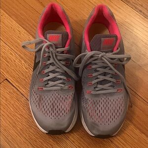 Nike Women's Gray and Pink Sneakers